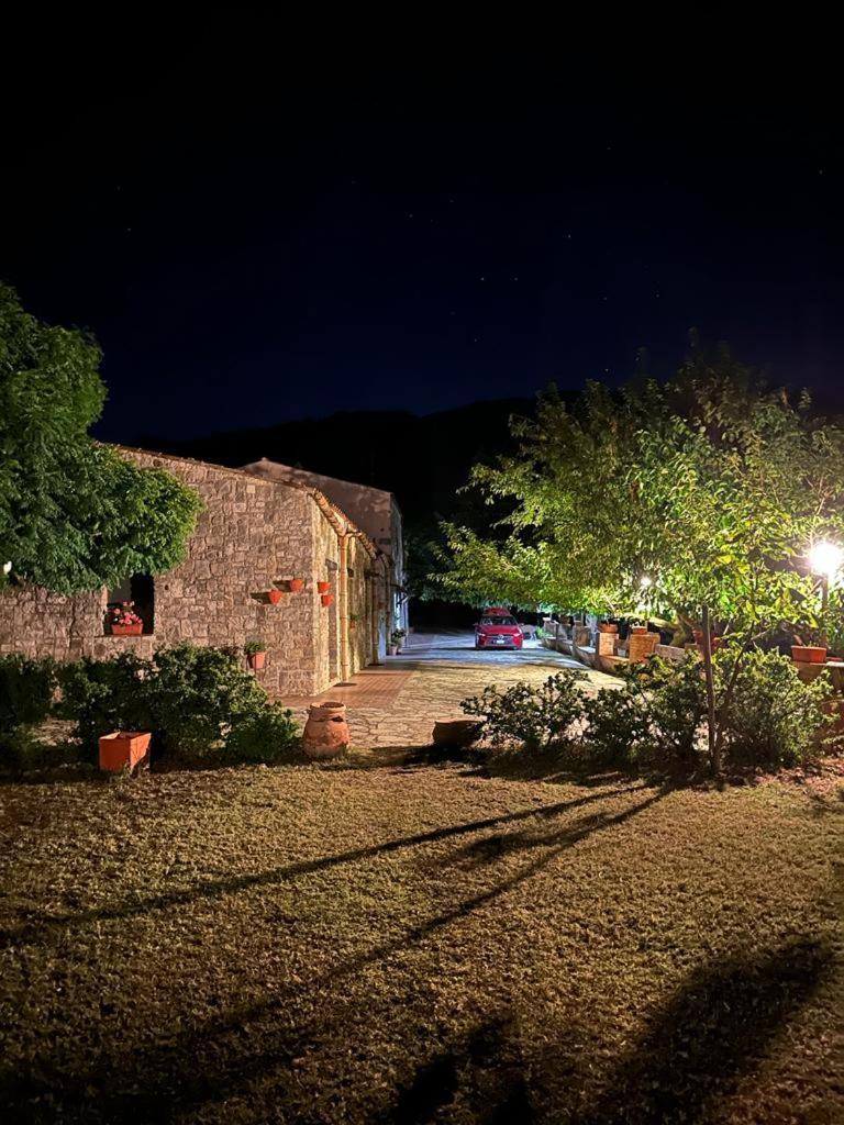 Vila Mandra Chiusilla Collesano Exteriér fotografie