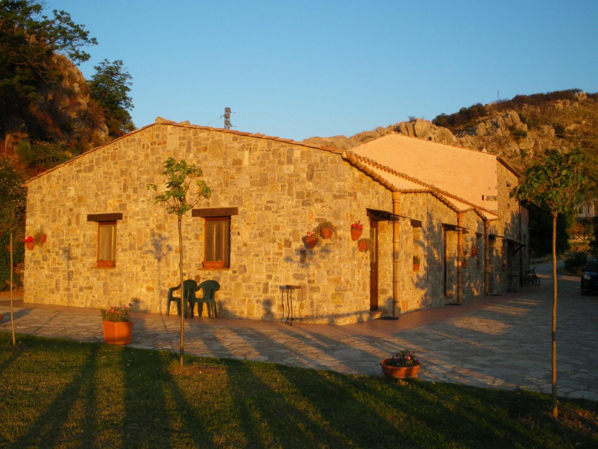 Vila Mandra Chiusilla Collesano Exteriér fotografie